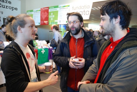 Web90-FOSDEM2014-PreformaResearchers-Discussing_DSC_0096