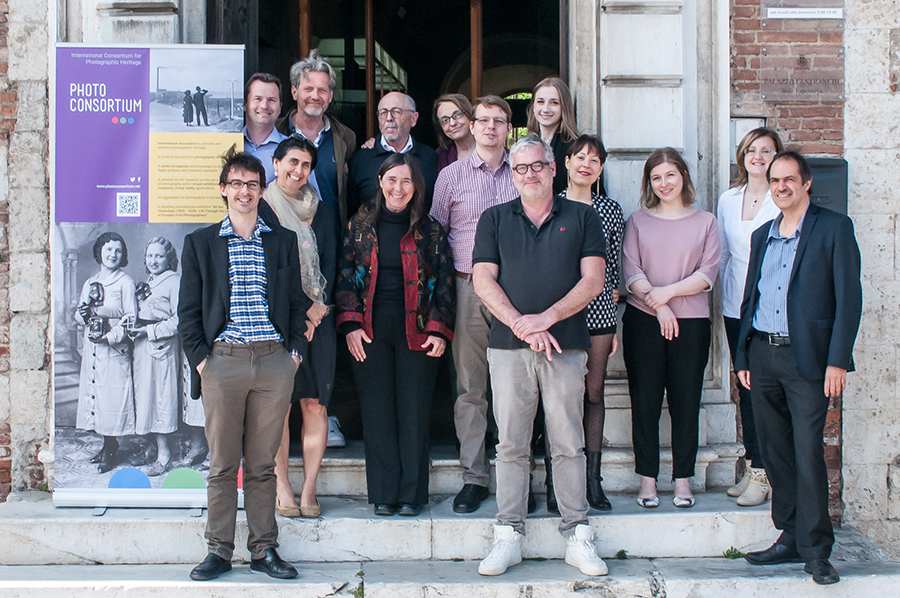 photo Rudy Pessina - In the photo, members of the PHOTOCONSORTIUM International Association with Prof. Alessandro Tosi and Dr. Maria Cioni (from Museo della Grafica), before the General Assembly.