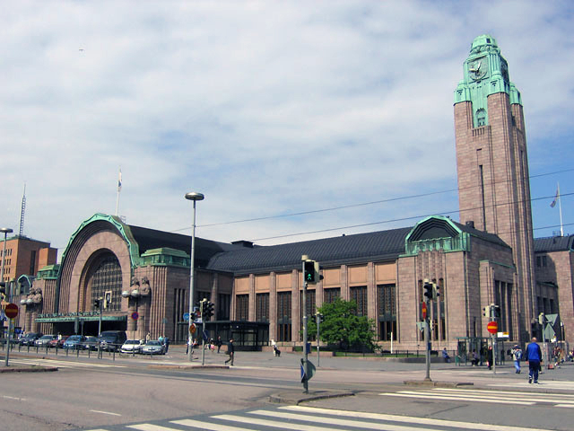 Helsinki_Railway_Station_20050604